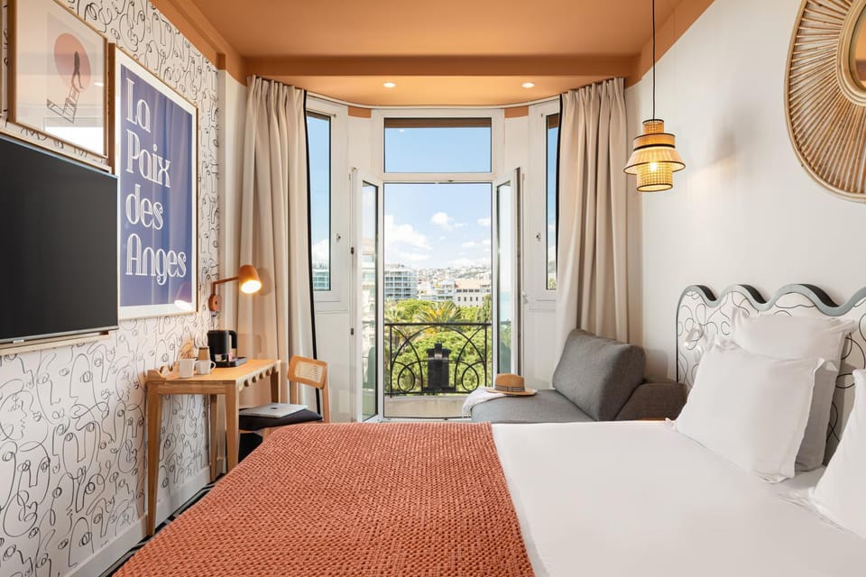 Bedroom, Garden view