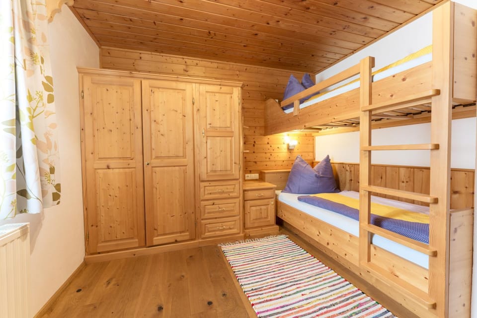 Photo of the whole room, Bedroom, bunk bed, wardrobe