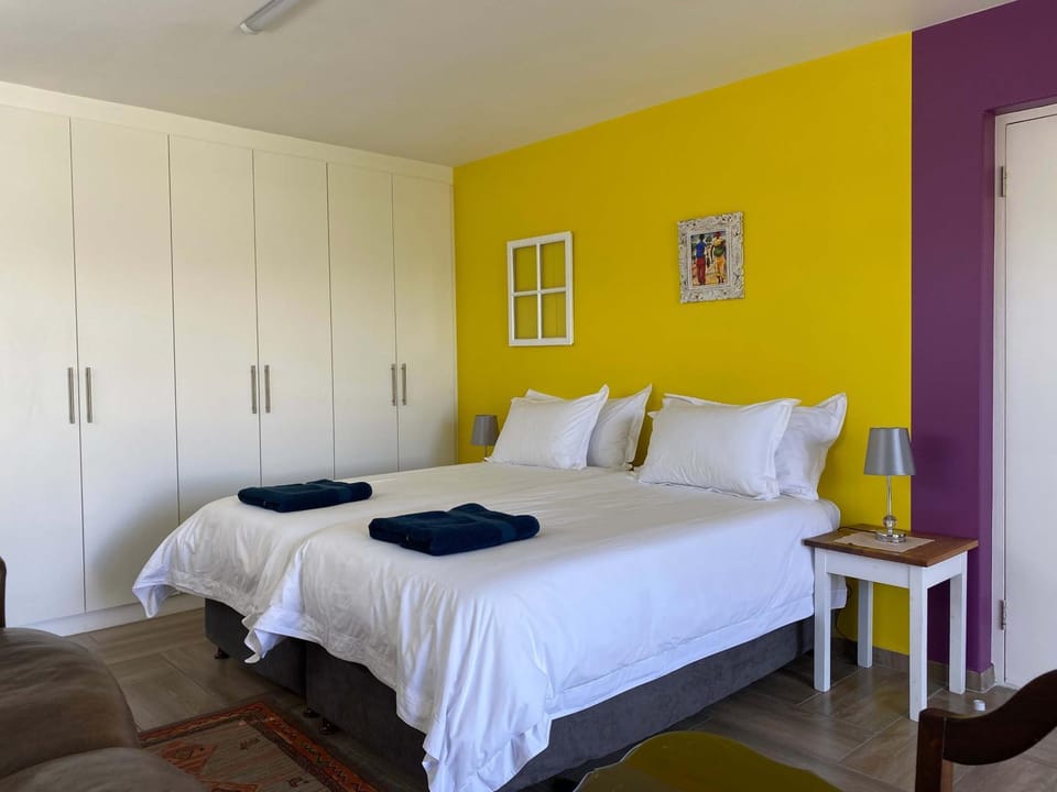 Bedroom, wardrobe