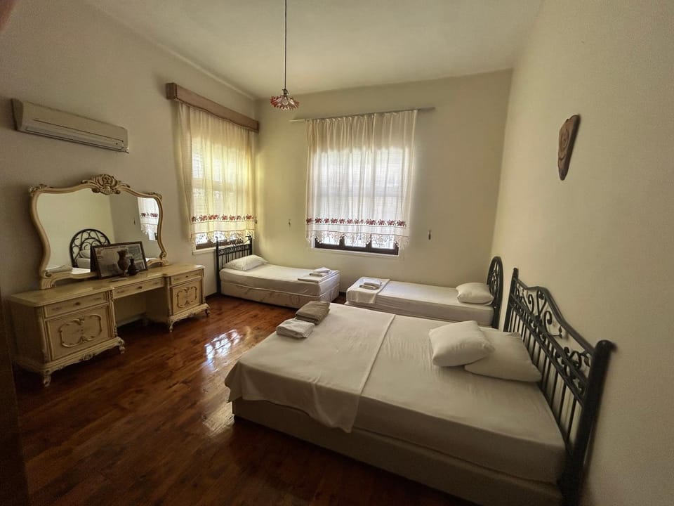 Bayraktar Konağı City Center Inn in Antalya Province