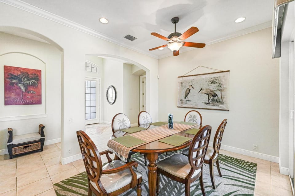 Waterfront home with pool, spa and boating access House in Marco Island