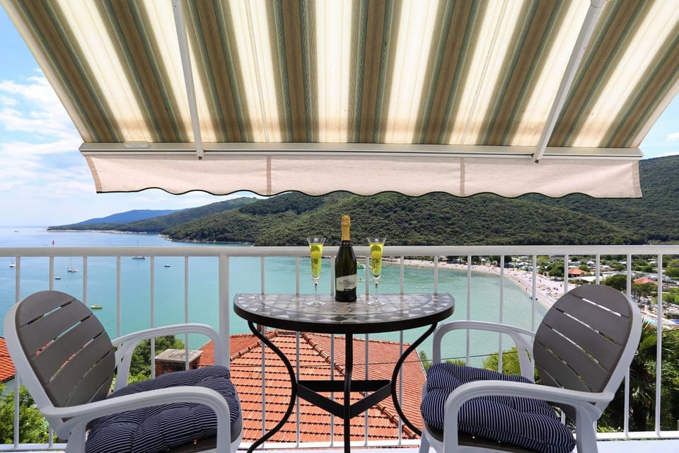 Apartment More 22 Apartment in Istria County