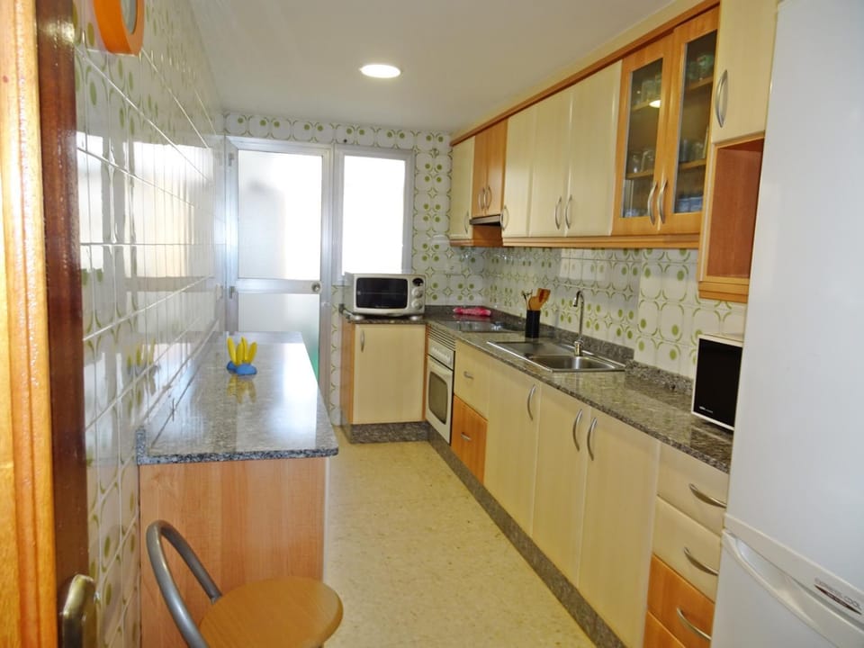 TORRE DEL MAR GANDIA - ( Alquiler solo a Familias ) Apartment in Safor
