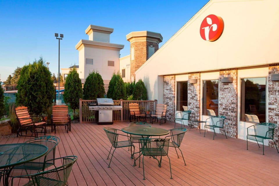 Property building, Patio, Balcony/Terrace, On site