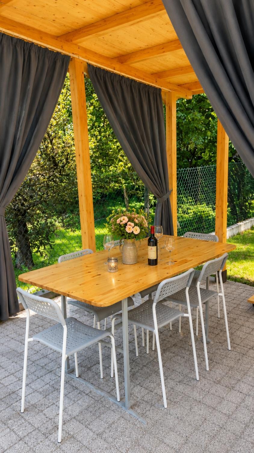 Patio, Day, Garden, Dining area, Garden view