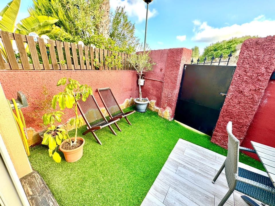 3 Casita-Estudio con Jardín en la playa Apartment in Alacantí