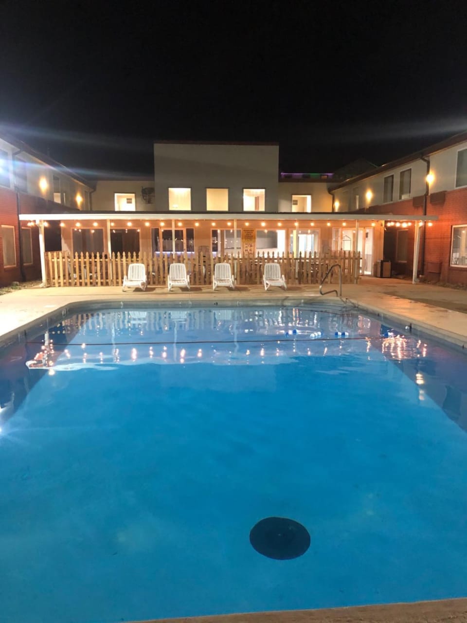 Property building, Swimming pool, Swimming pool