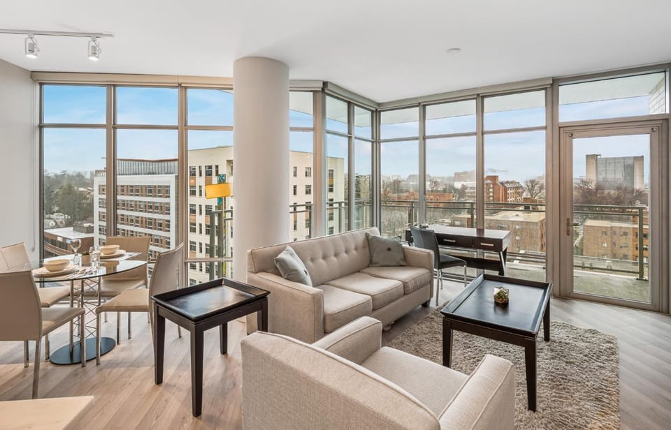 Living room, Seating area, Dining area