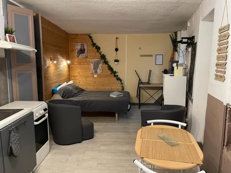 Gîte L'étape - indépendant & plein pied Apartment in Auvergne-Rhône-Alpes