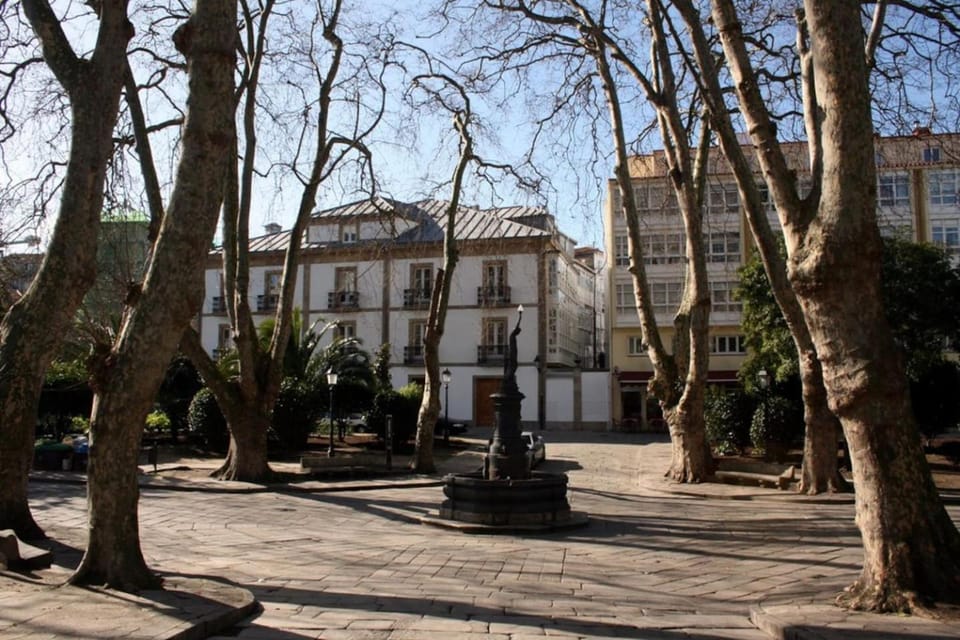 Nearby landmark, Neighbourhood, Location