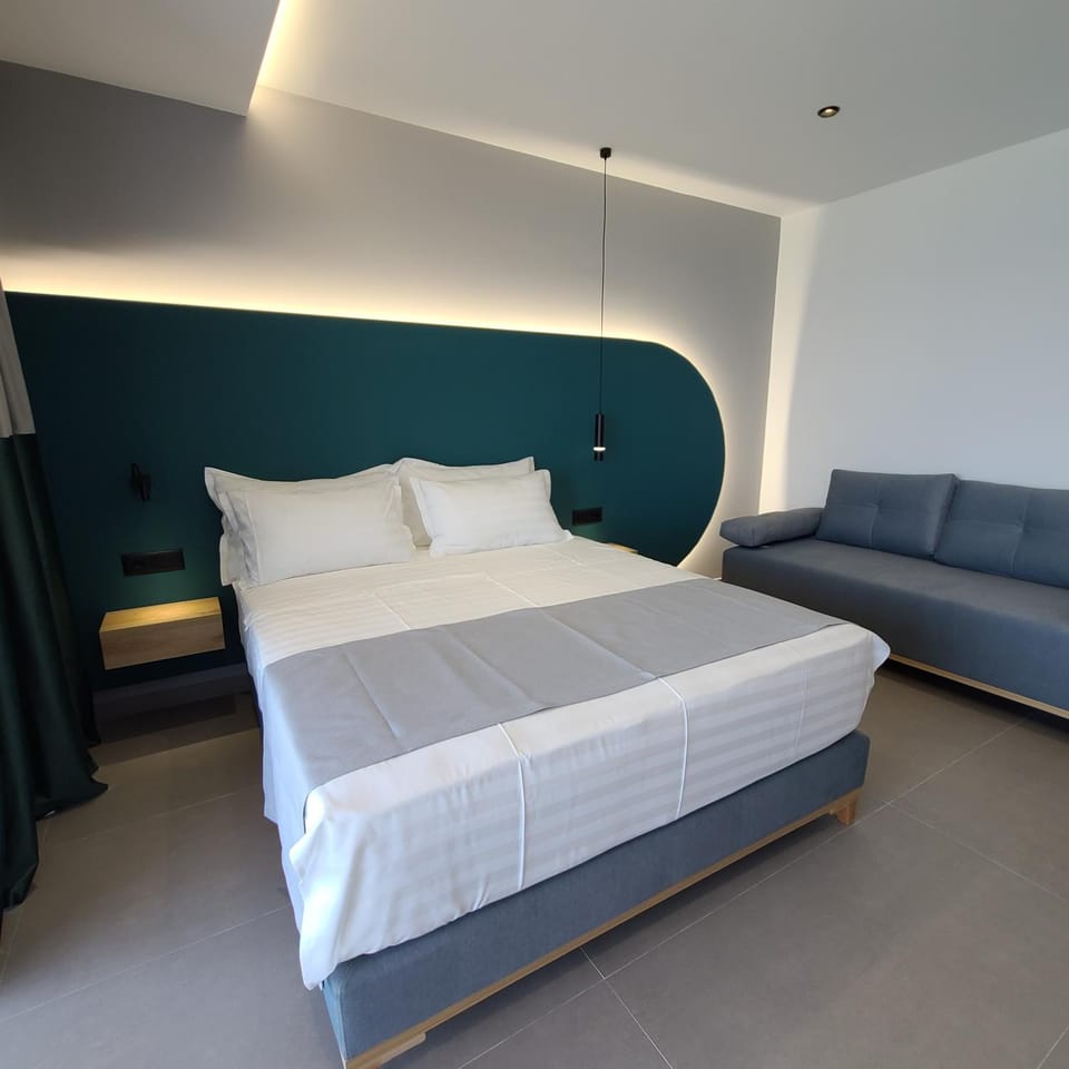 Sunset Boulevard Beach Hotel Bed and Breakfast in Vlorë County, Albania