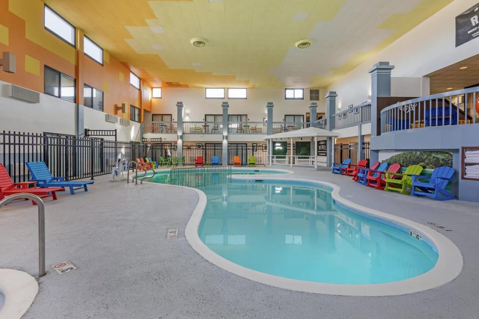 Pool view, Swimming pool