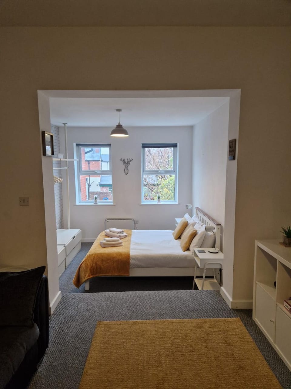 Hereford City - Victory Apartment - Modern Studio In Vibrant Popular Area of Hereford - Hosted by RENTMYHOUSE Apartment in Hereford