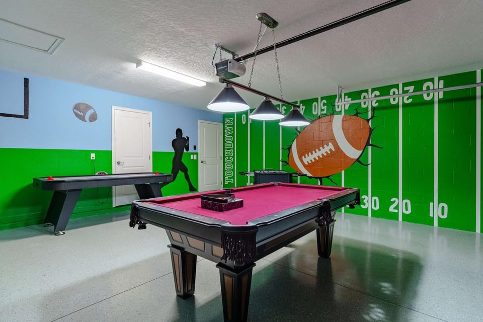 Game Room, Game Room