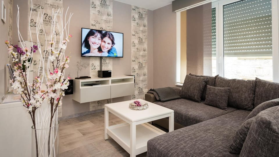 TV and multimedia, Living room
