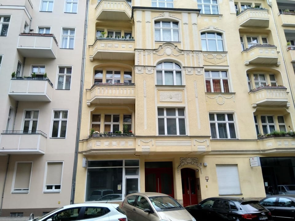 Ku'damm Taler's Central - Self Check In Apartment in Berlin