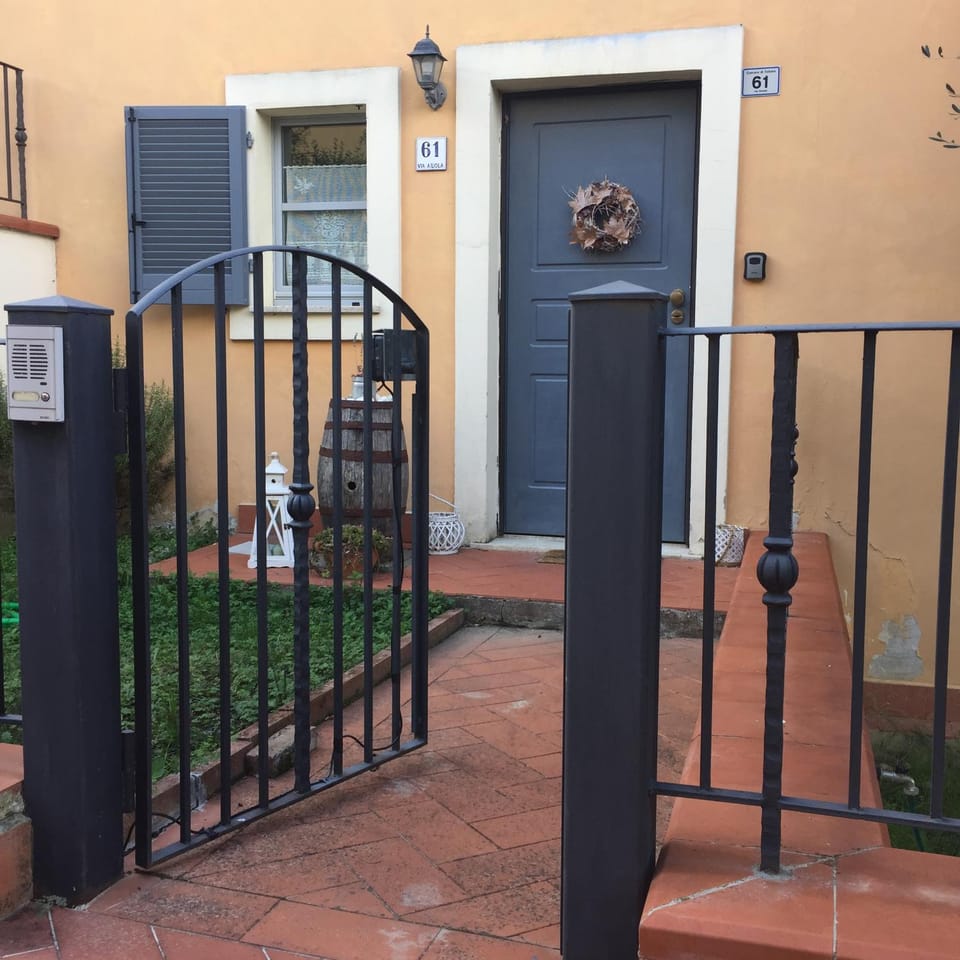 Patio, Facade/entrance, Decorative detail