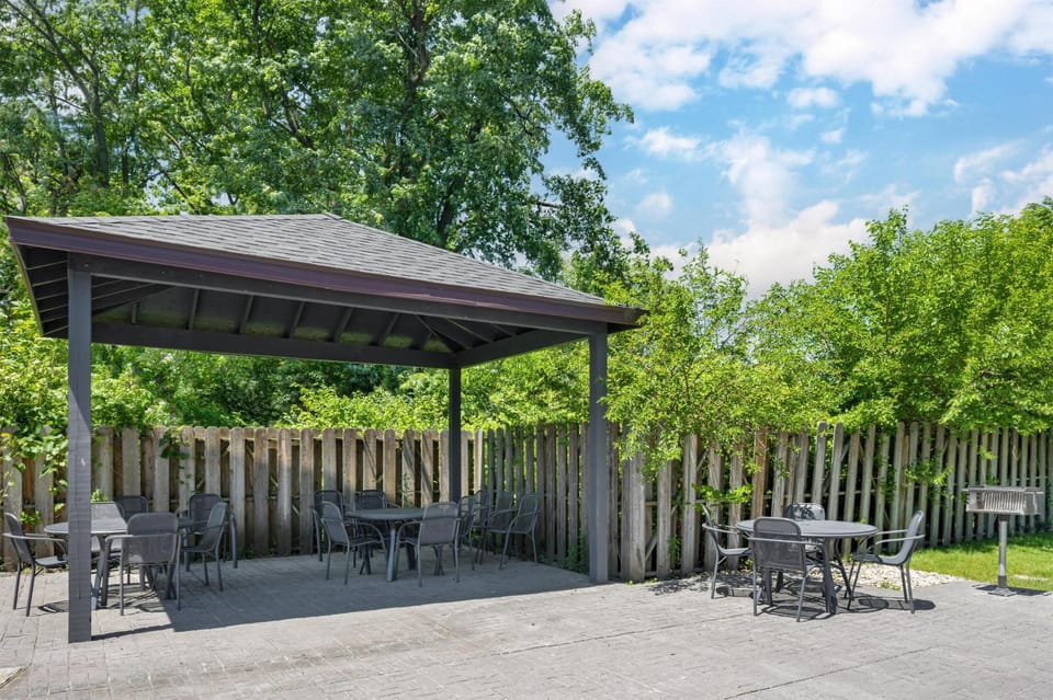 Property building, BBQ facilities