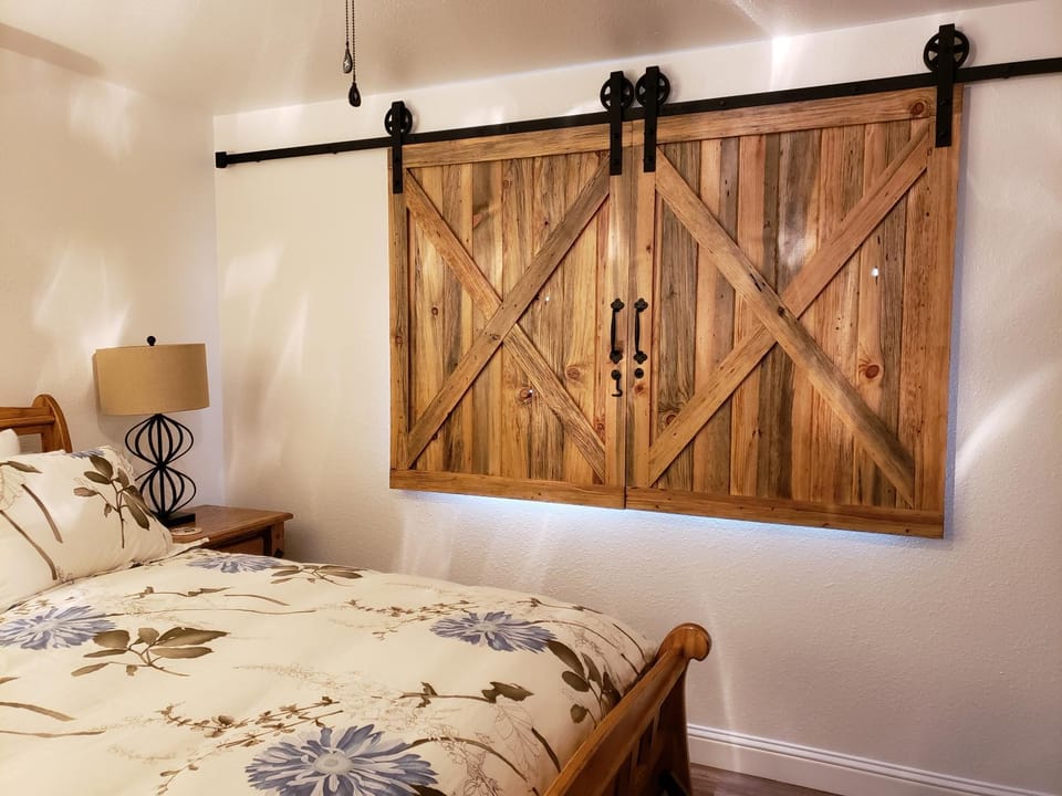 Decorative detail, Bedroom