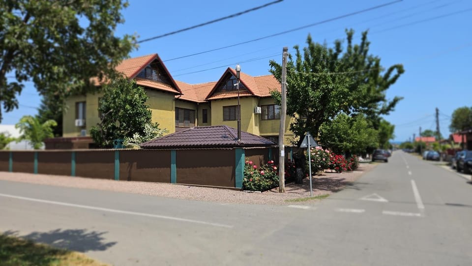Property building, Street view