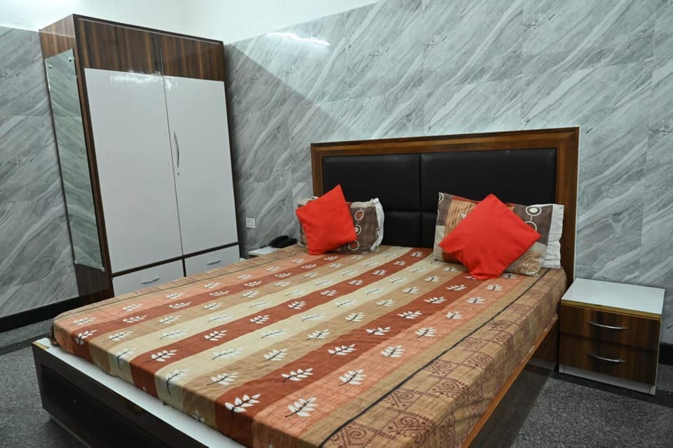 Bed, wardrobe