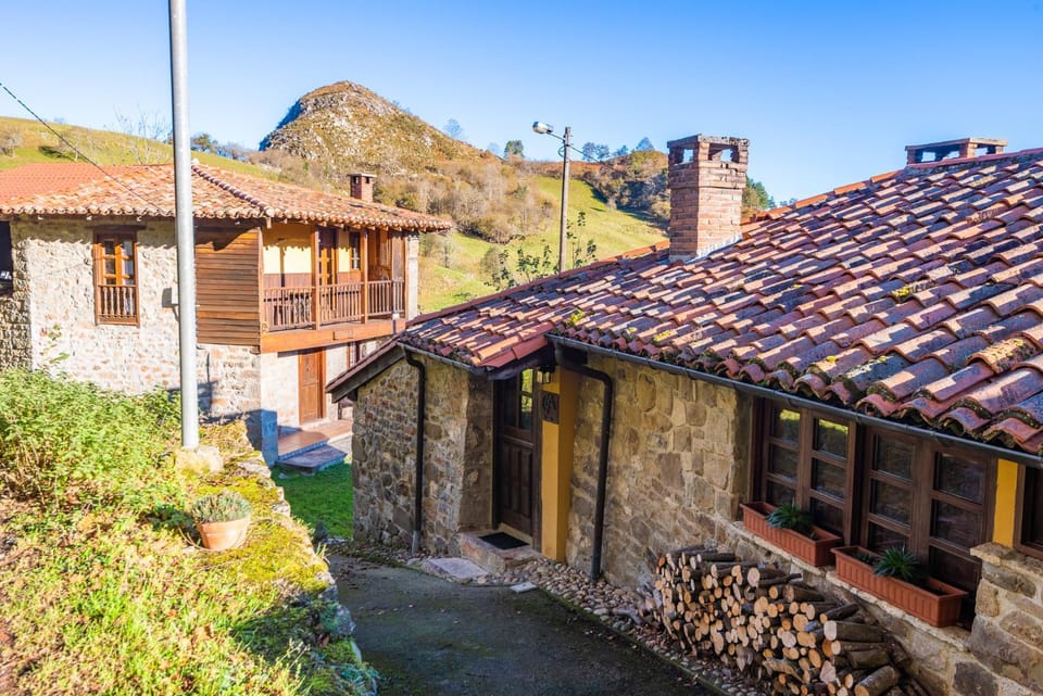 Property building, Hiking, heating