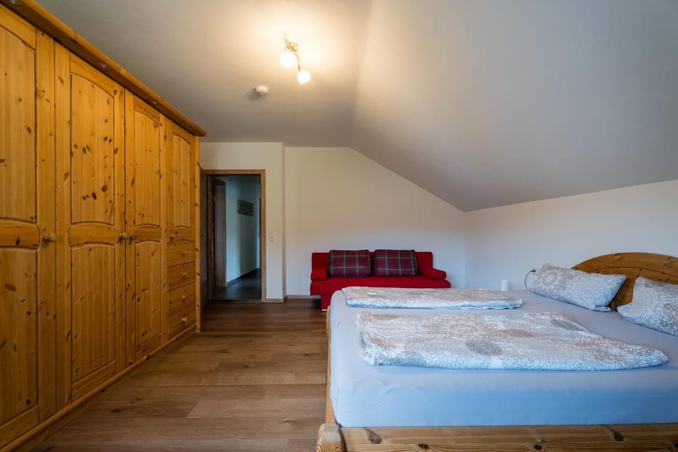 Living room, Bedroom