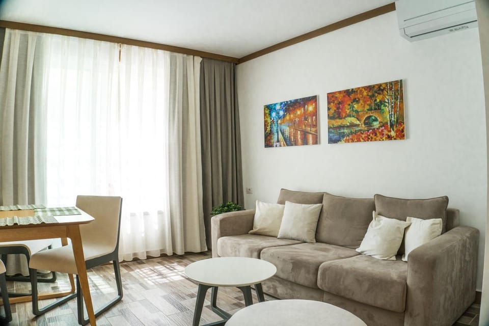Living room, Lounge or bar, Seating area
