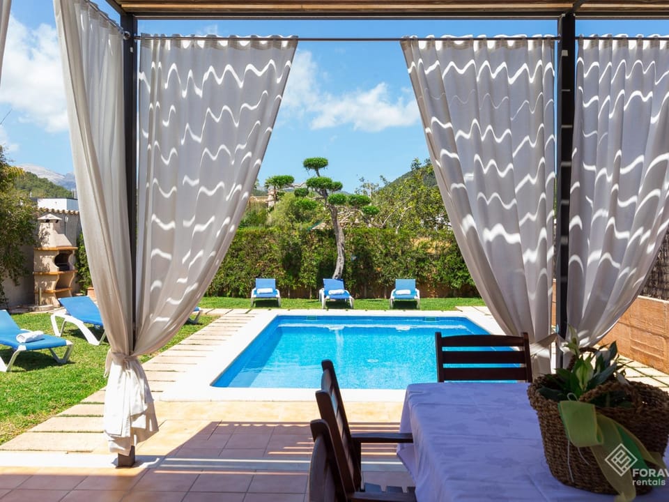 Garden, Swimming pool