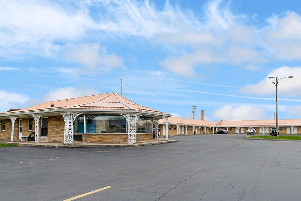 Property building, On site