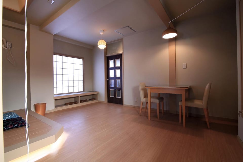 Spacious Tokyo Apartment for 6-8 Guests!! 1 min to Morisita Station , Direct to Shinjuku Apartment hotel in Chiba Prefecture