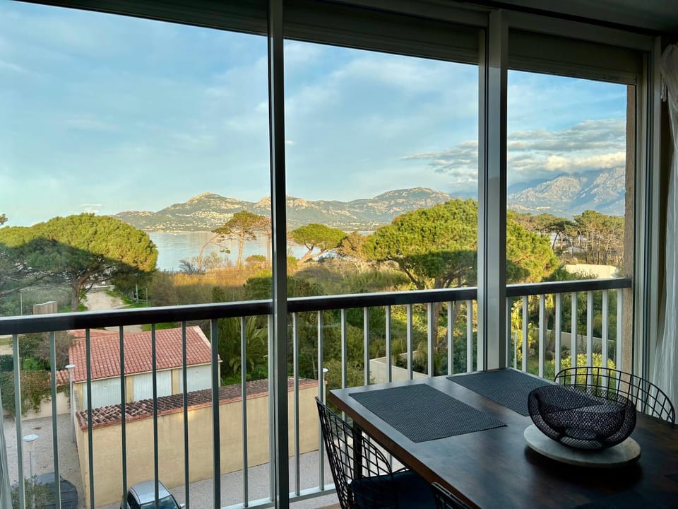 View (from property/room), Dining area