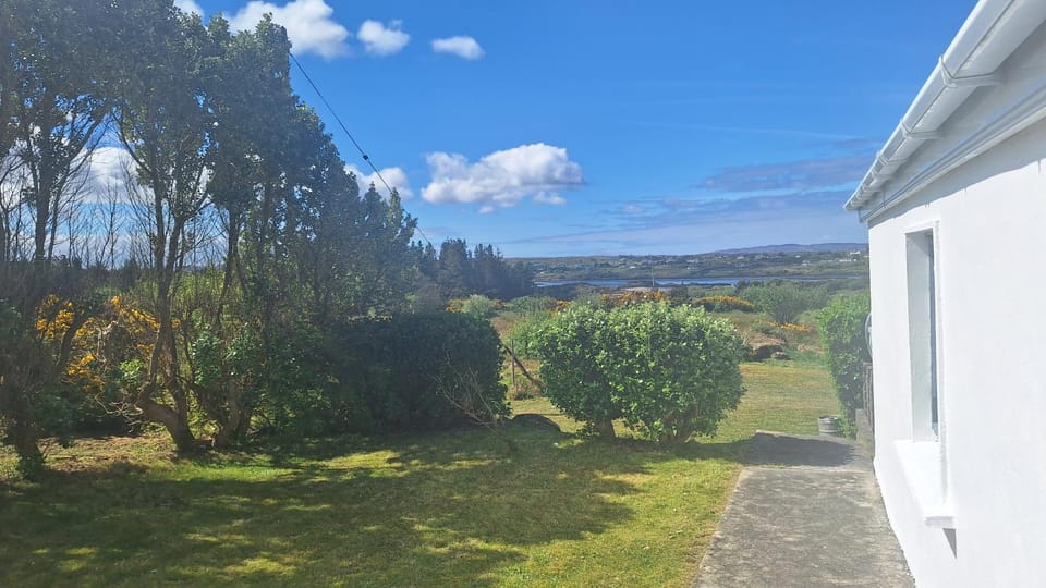 Teach Eamonn House in County Donegal