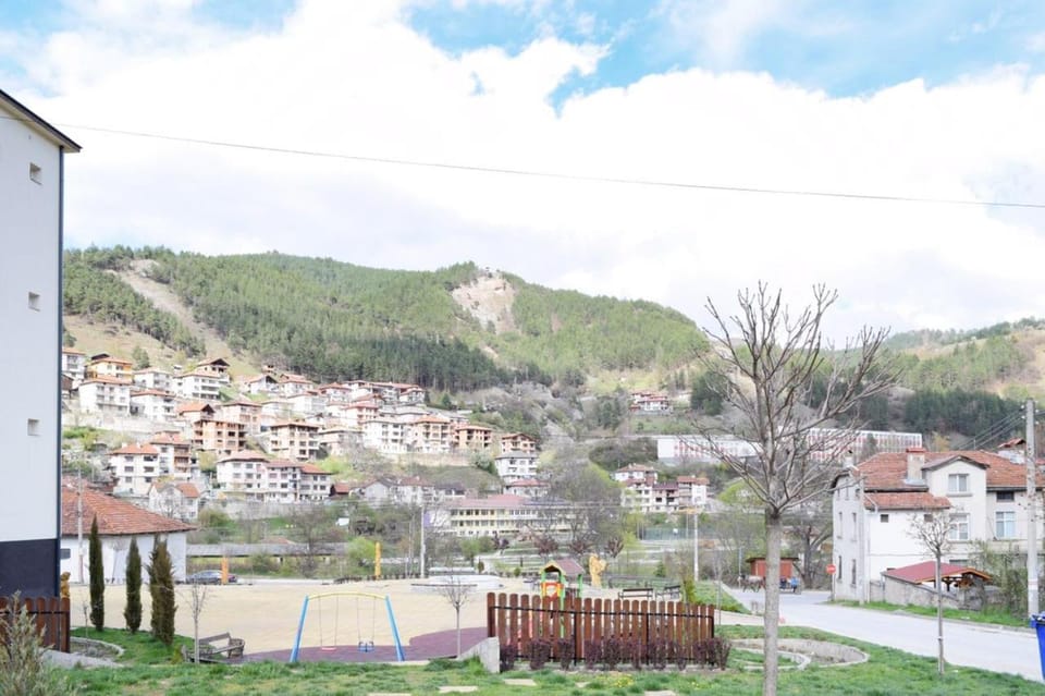 СТАИ ЗА ГОСТИ МЗ-ДЕВИН House in Plovdiv Province