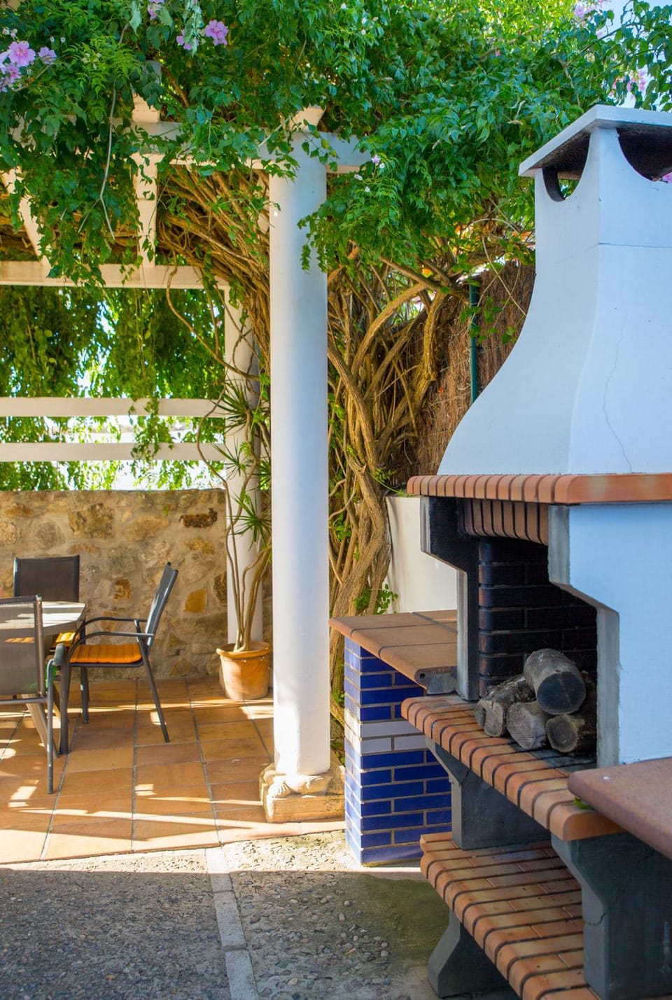 BBQ facilities, Balcony/Terrace, Pets, Family