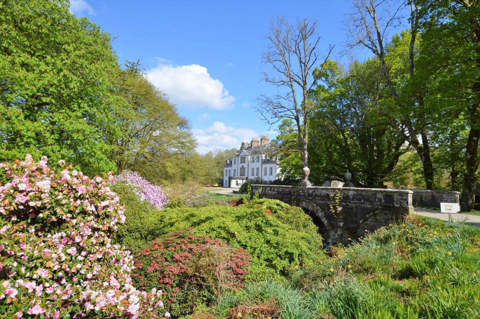 Facade/entrance, Garden view
