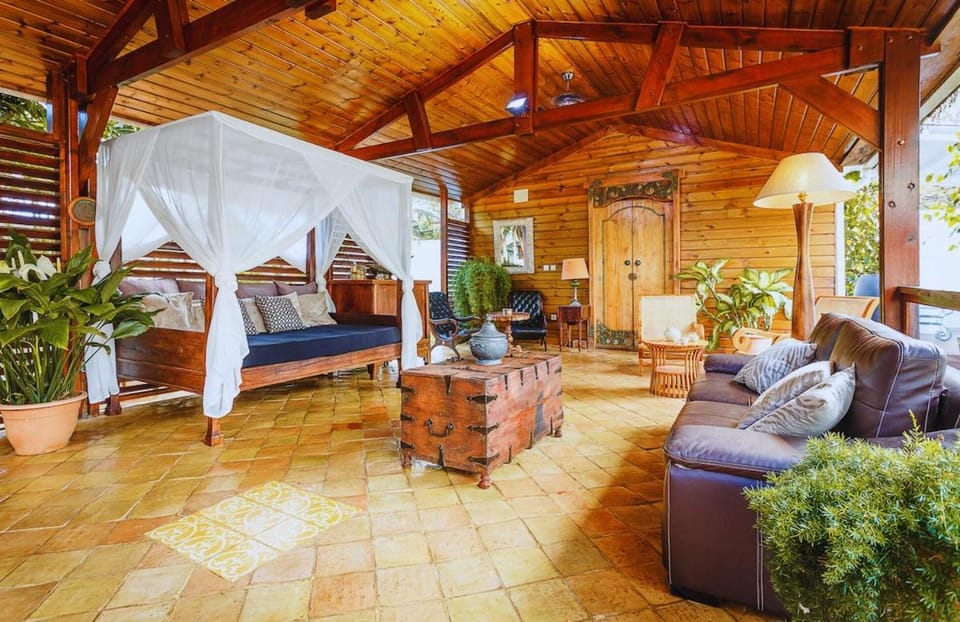 Patio, Living room, Beach, Garden view, Pool view