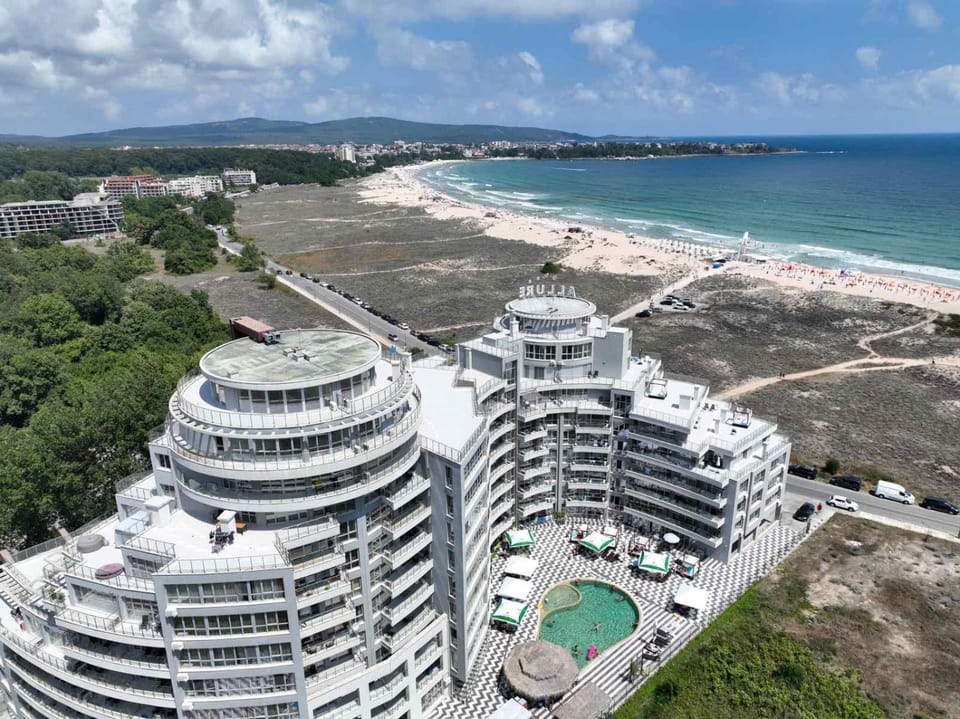 Bird's eye view, Sea view