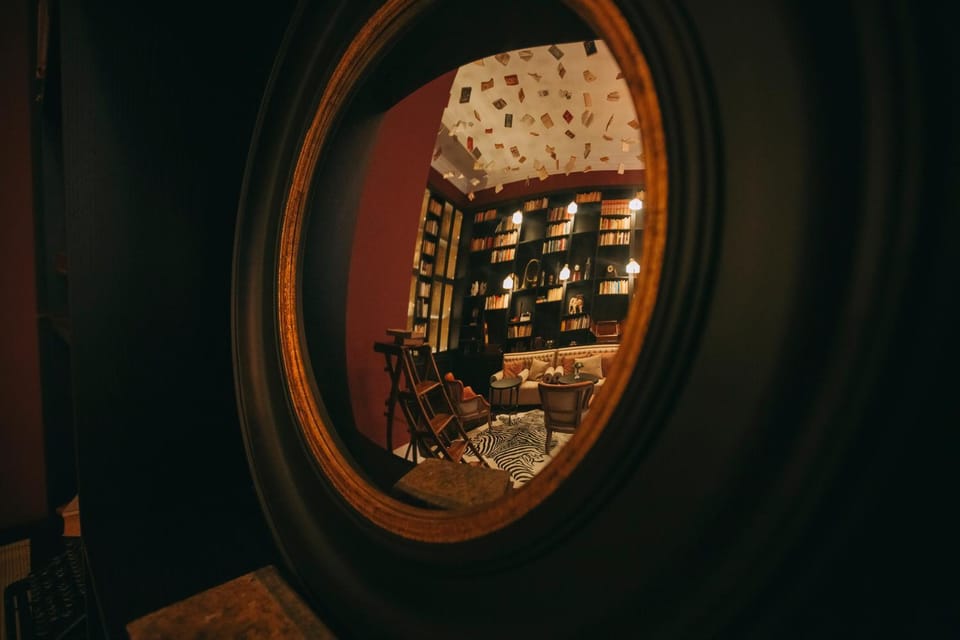 Library, Seating area
