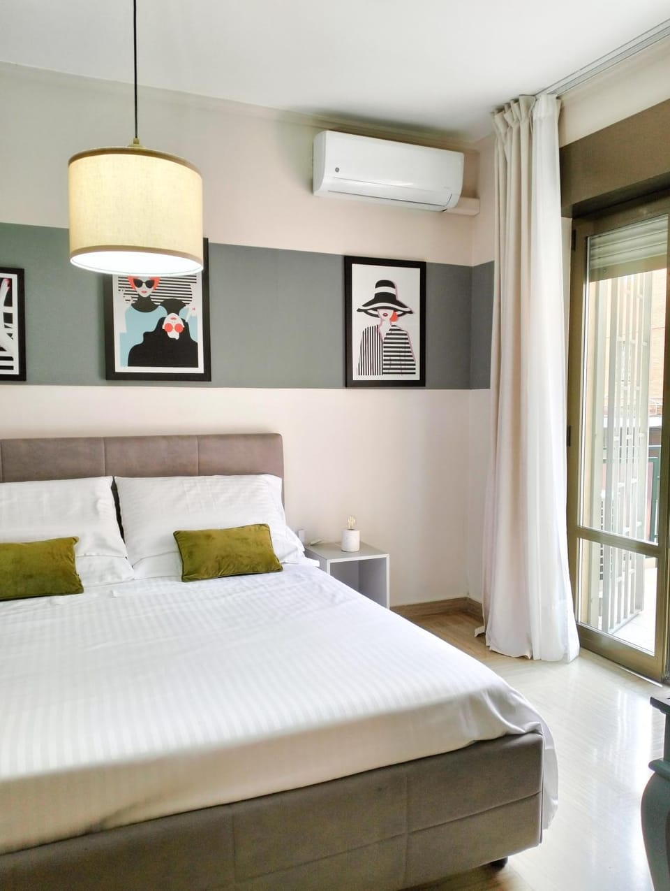 Balcony/Terrace, Bedroom, air conditioner