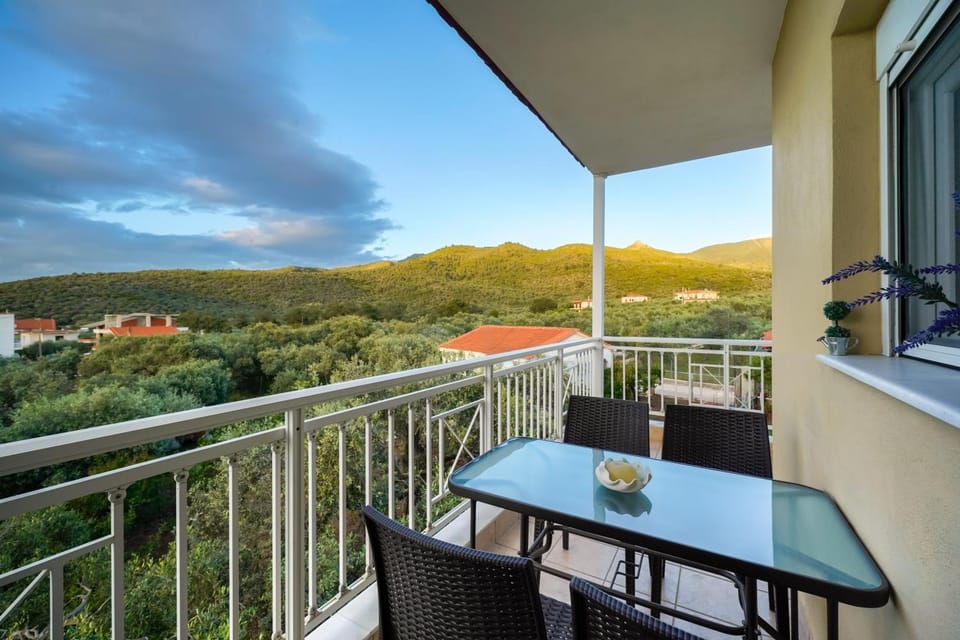 Panoramic View House Apartment in Thasos