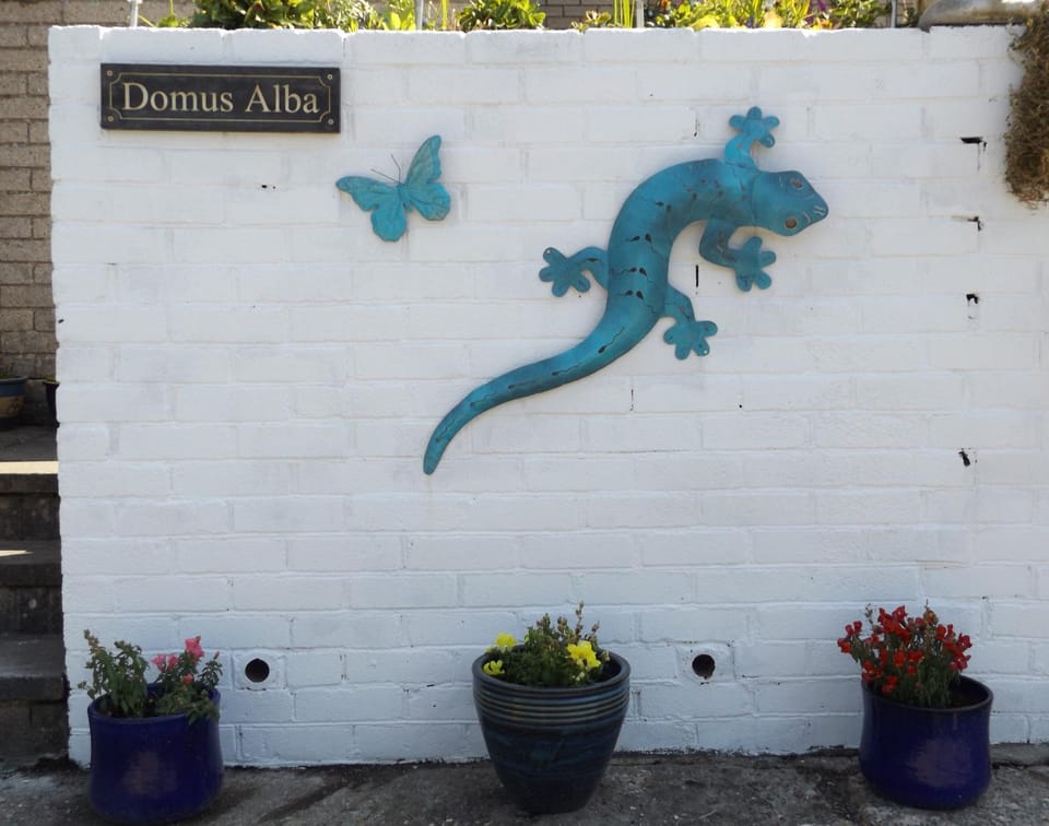 Facade/entrance, Property logo or sign