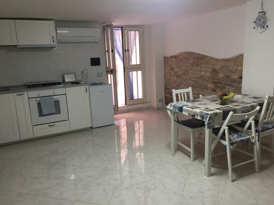 La Dimora di Enea Via Indipendenza House in Gaeta