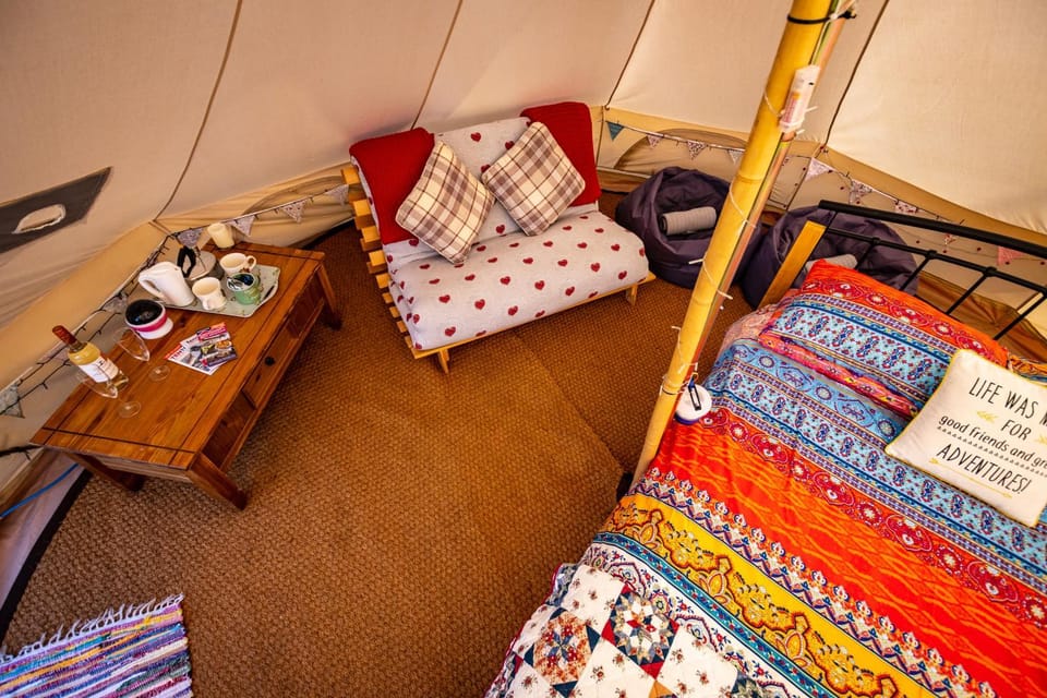 Yr Wyddfa Bell Tent - Pen Cefn Farm, Abergele, Conwy Luxury tent in Wales