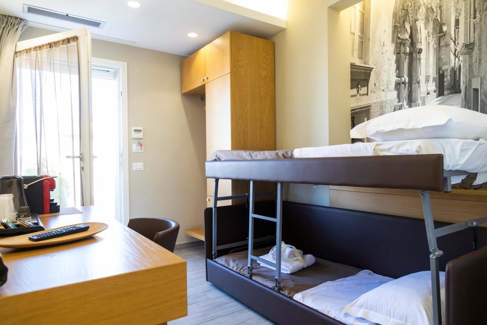 bunk bed