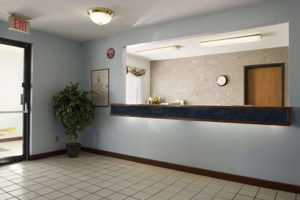 Lobby or reception, On site