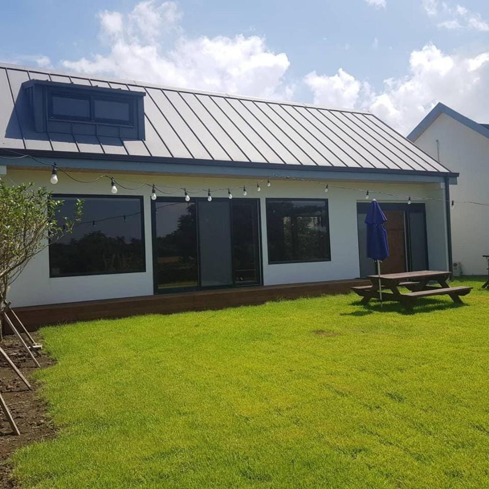 Property building, Garden