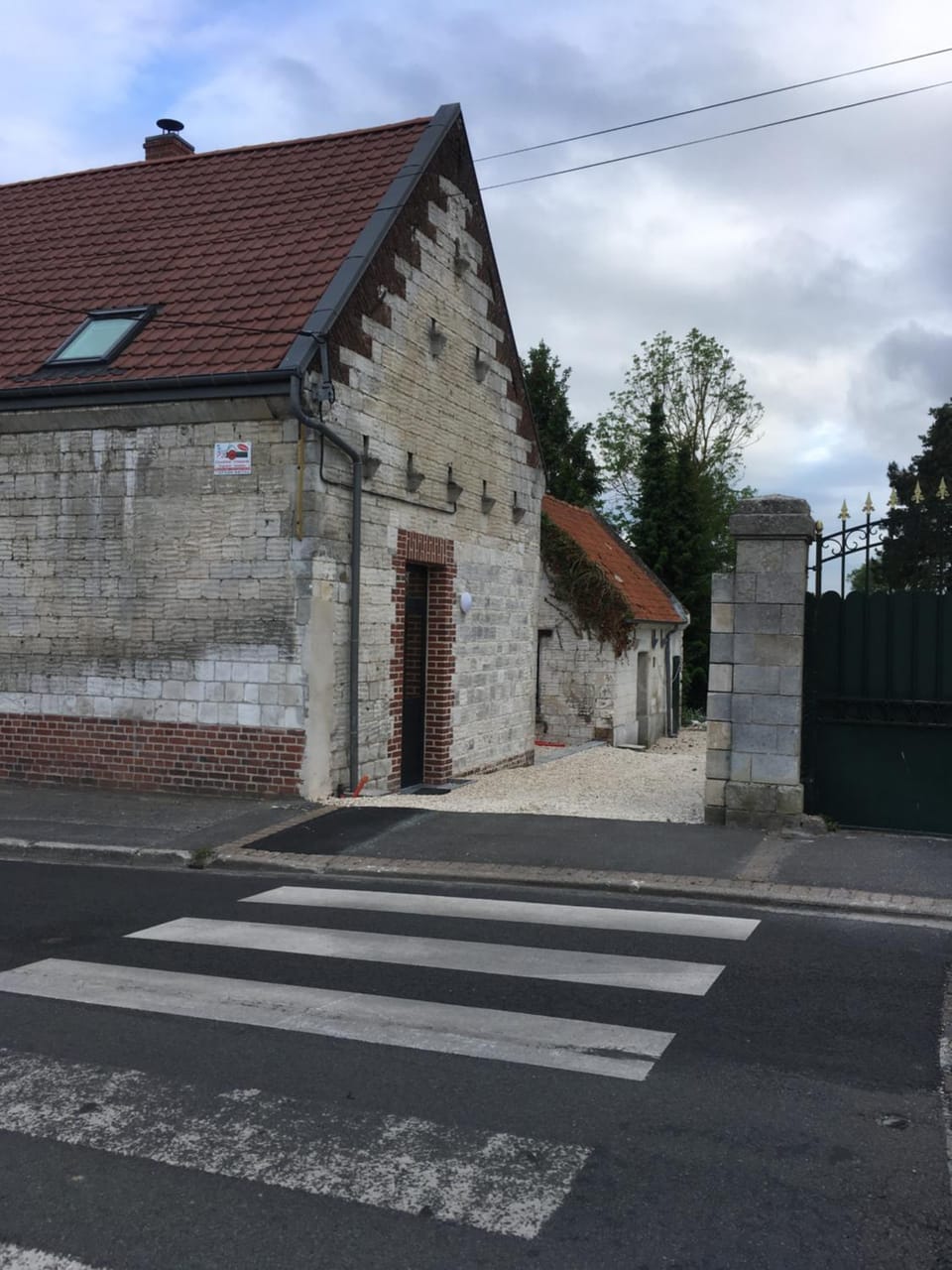 Facade/entrance