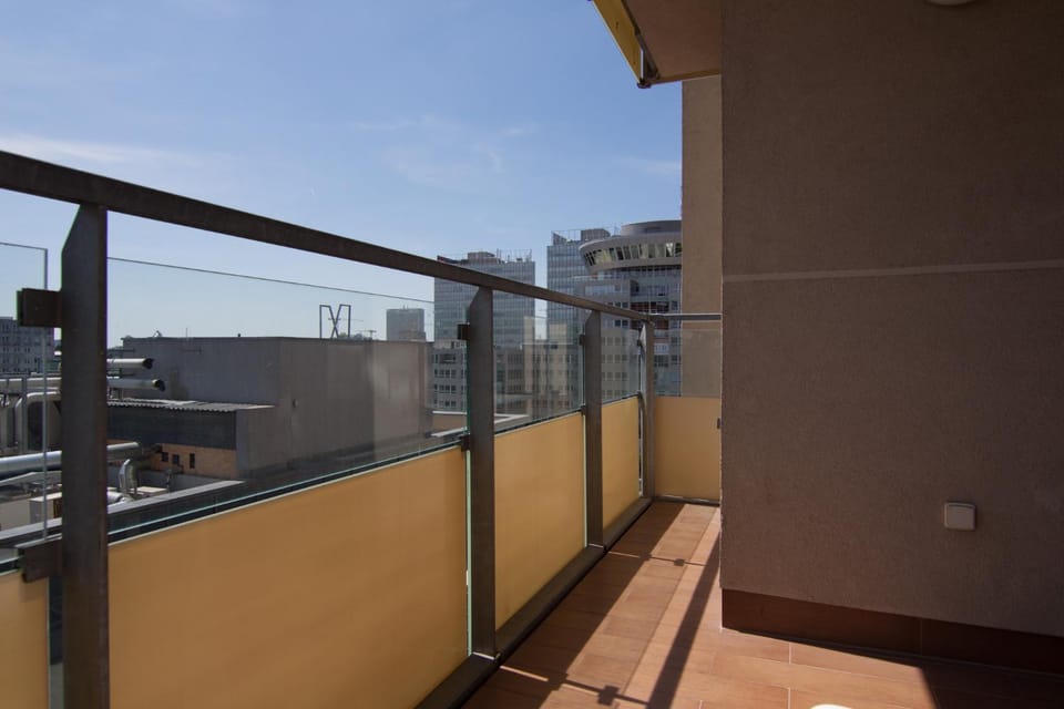 Balcony/Terrace, City view, Street view