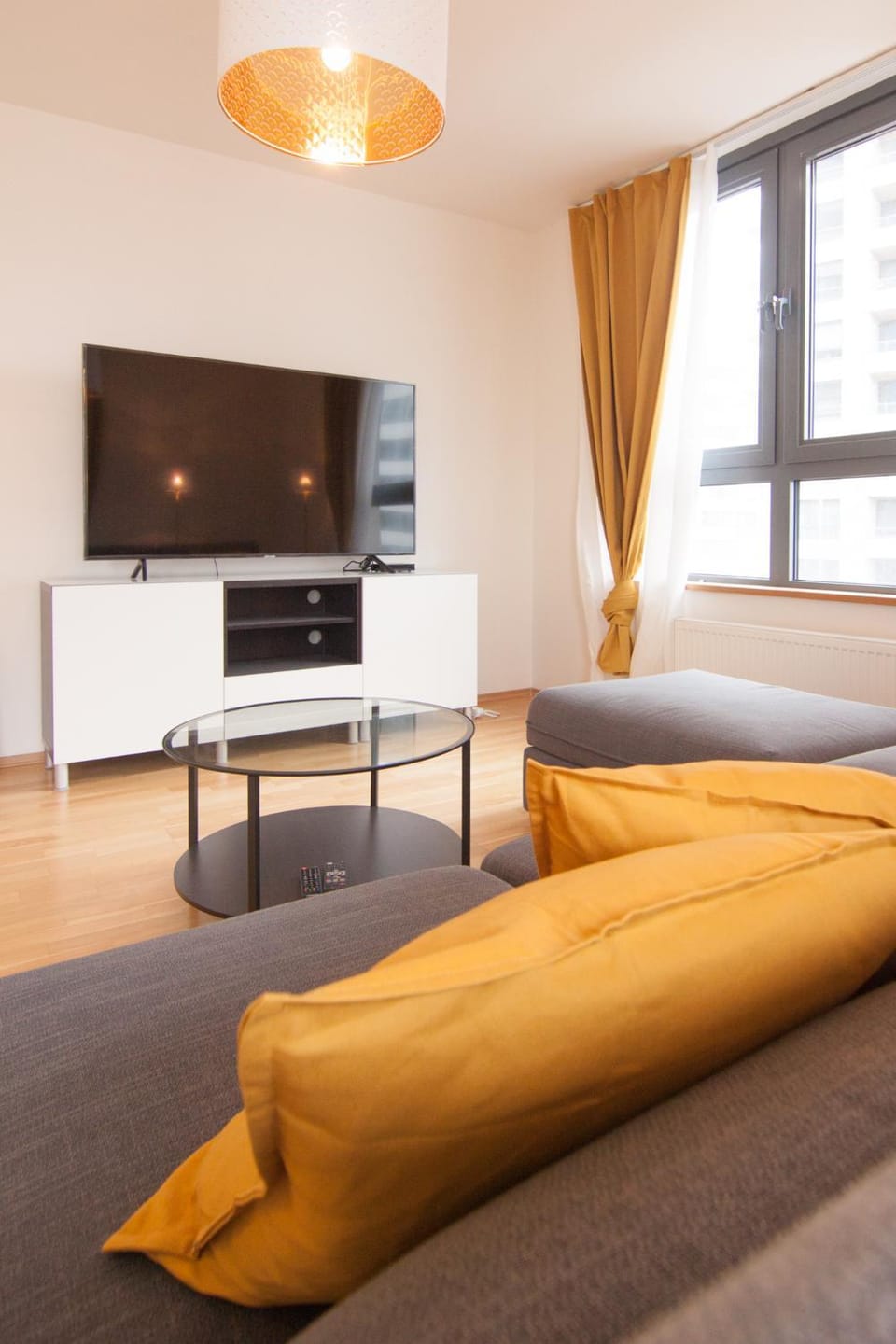 TV and multimedia, Photo of the whole room